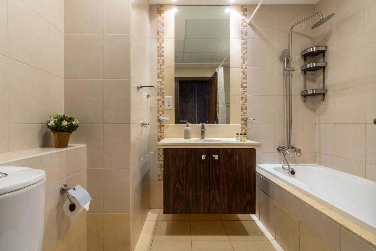 Scenic 2 Bedroom Apartment - Downtown Business Bay Dubai Exterior photo